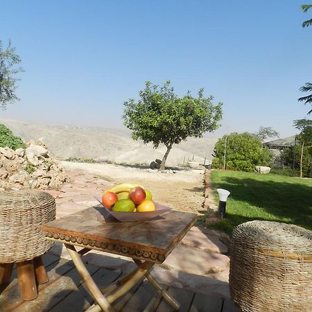 Desert View Suite Kfar Adumim Bagian luar foto