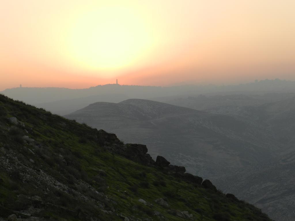 Desert View Suite Kfar Adumim Bagian luar foto