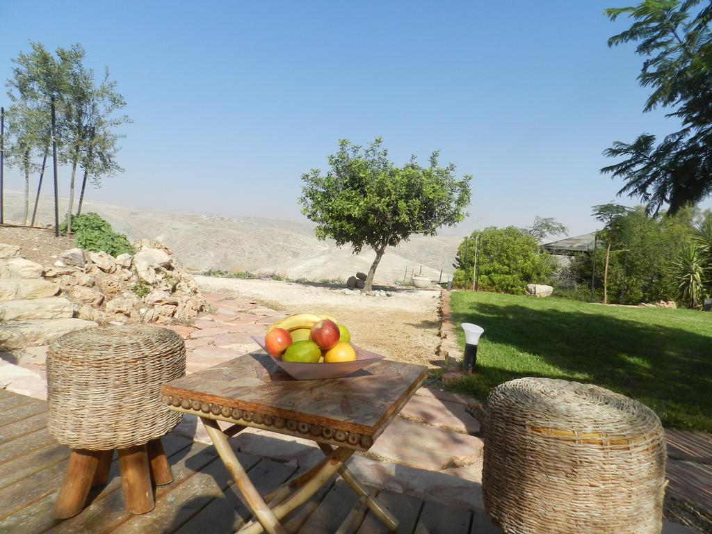 Desert View Suite Kfar Adumim Bagian luar foto