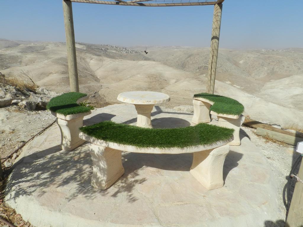 Desert View Suite Kfar Adumim Bagian luar foto